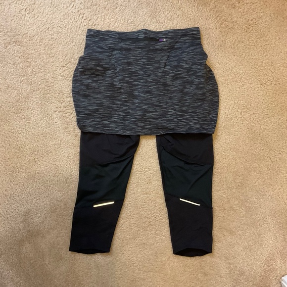 Athleta Skirted Legging, Size S - Picture 2 of 3